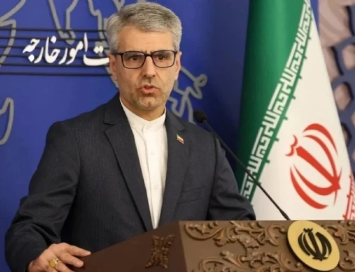 طهران تدعو دول المنطقة لتعزيز الأمن المشترك وتلوّح بإغلاق مضيق هرمز ومباحثات مع عُمان لتنظيم الملاحة