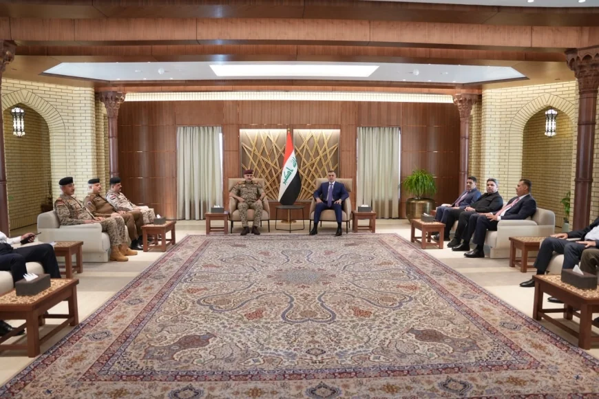محافظ البصرة يستقبل قائدي العمليات السابق والجديد بمناسبة تسلّم المهام