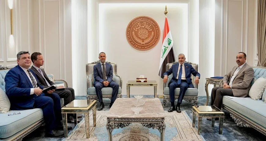 العراق يتجه لإقرار أول موازنة برامج في تاريخه ويتحرك لتعزيز الإيرادات غير النفطية