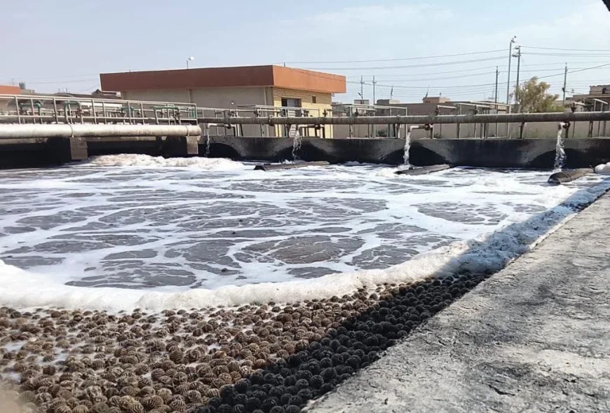 بيئة البصرة تُجري كشفاً ميدانياً على محطة المعالجة البيولوجية في قضاء المدينة لتقييم كفاءتها