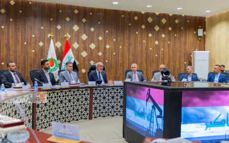 وزير النفط باسم محمد خضير العبادي يعقد اجتماعاً موسعاً مع أعضاء مجالس إدارات الشركات النفطية المنتخبين لتعزيز الأداء الرقابي وحفظ حقوق العاملين