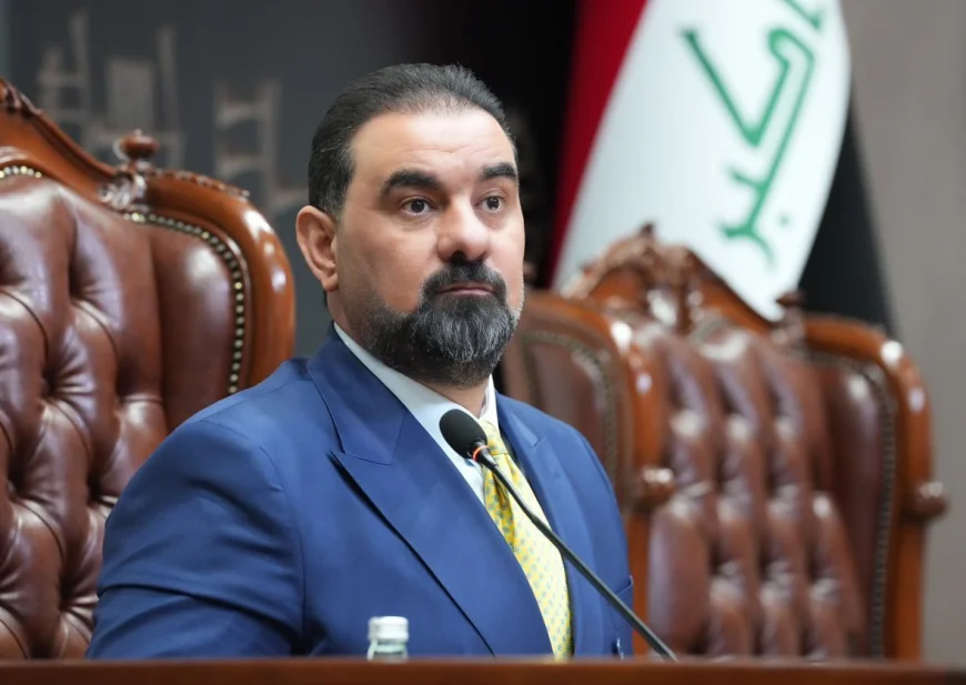 الحلبوسي يرفض استغلال أراضي العراق للاعتداء على الجوار ويشدد على حصر السلاح بيد الدولة