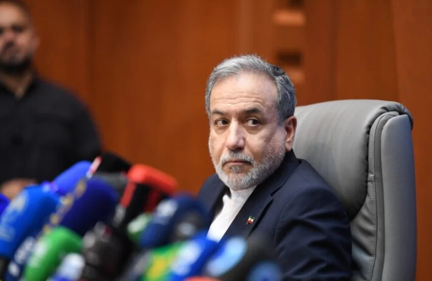 طهران تحمل واشنطن وتل أبيب مسؤولية توترات الملاحة وعراقجي يطالب بوقف "الإرهاب الاقتصادي"