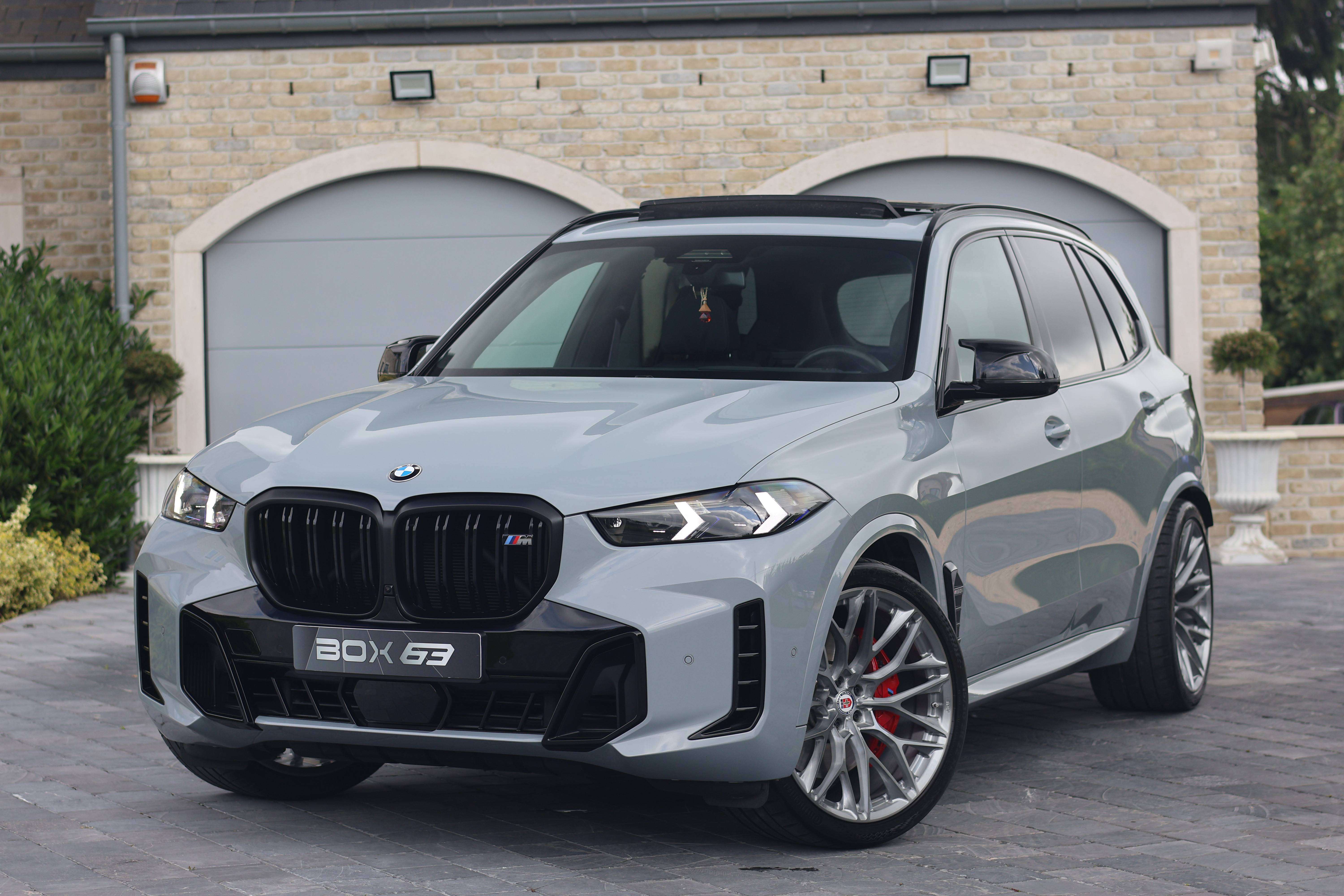 BMW X5 M - image 1