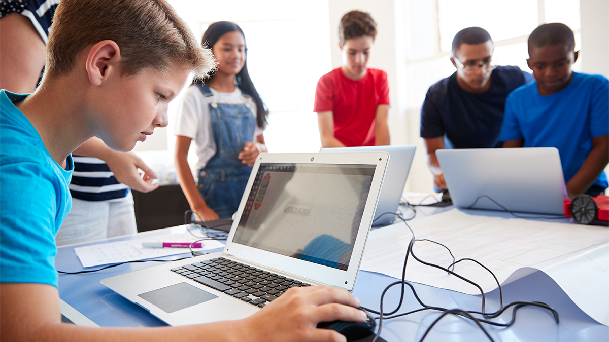 school-charging-devices-jar-modesto