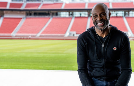 jerry rice-american red cross-red cross-giving blood-blood donations