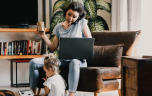 caregiver-parent-sandwich-moms-dads