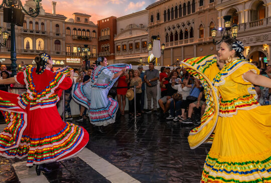 hispanic-heritage-las vegas-tourism-food-art-dance