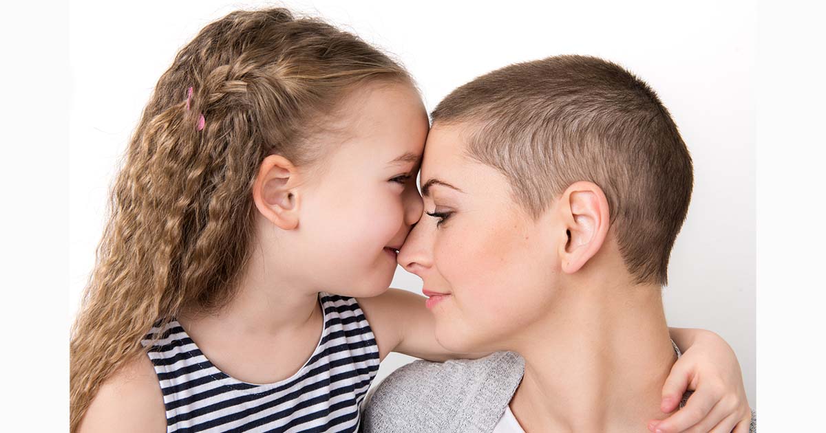 mom daughter hugging