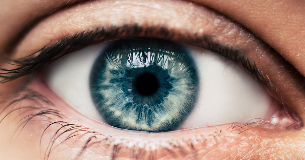 photo of eye zoomed in