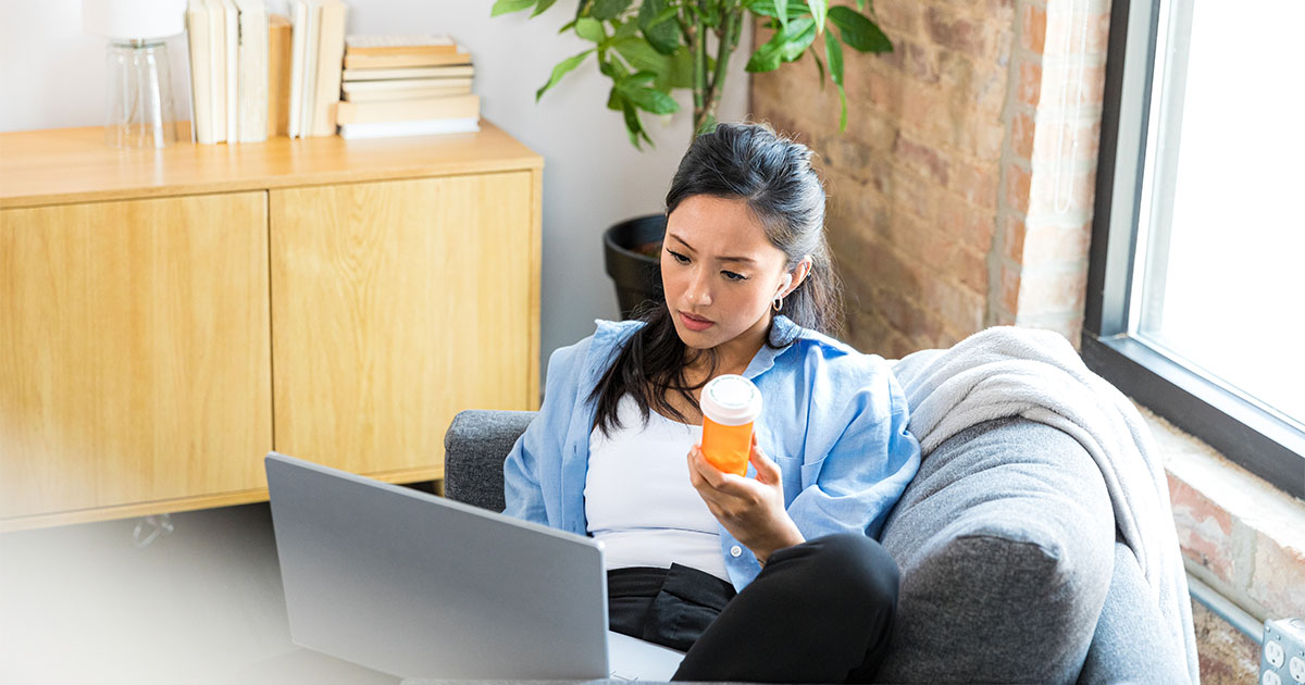 woman researching prescription meds