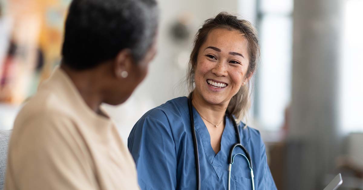 patient with female doctor