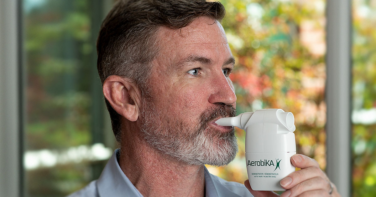 man using aerobika
