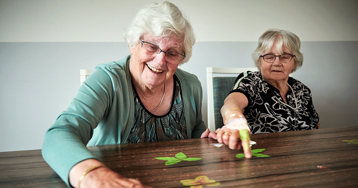 Dementia patients using Tovertafel in patiend-centred care
