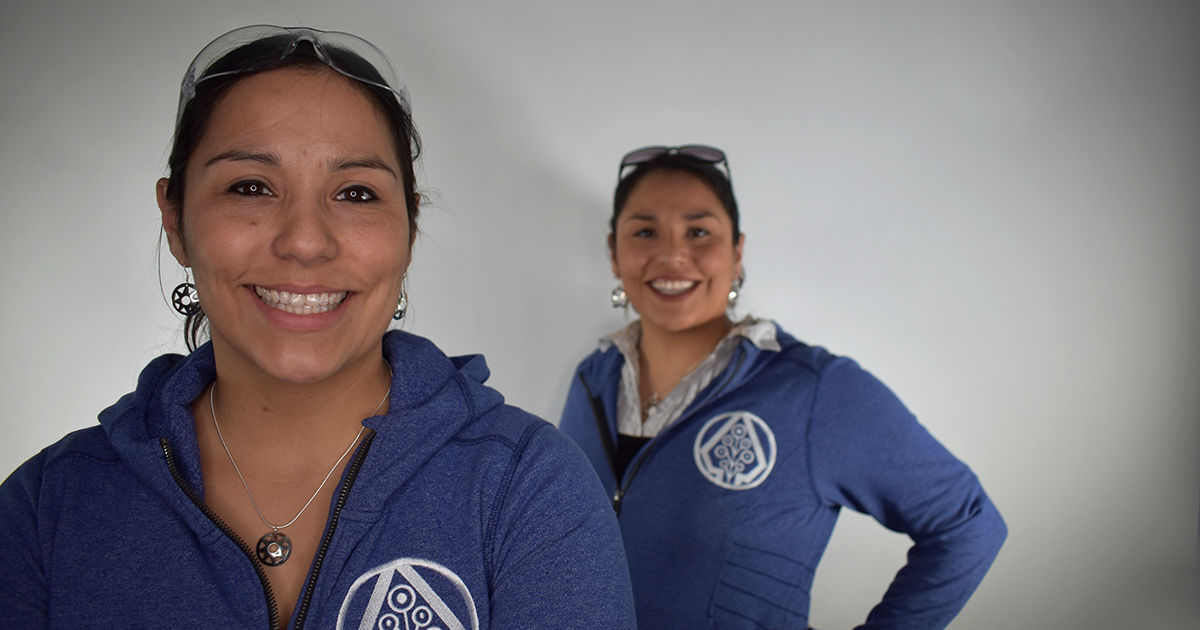 Dakota and Jesse Brant are twin sisters who founded Sapling & Flint
