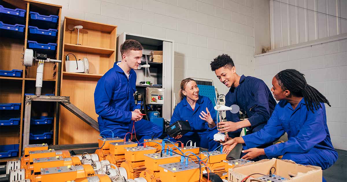 students lab manufacturing