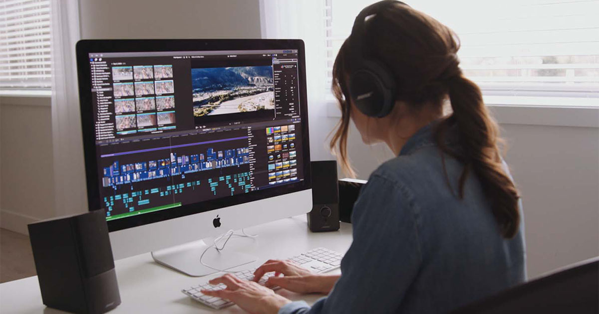woman working on mac