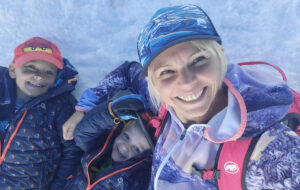Das sagt Ania Cupial (40). Im Interview berichtet sie, wie es zu ihrer Diagnose Multiple Sklerose (MS) kam und wie sie diese mit ihrem Kinderwunsch vereinbarte. Die zweifache Mutter spricht über ihre Erfahrungen zu Familienplanung, Geburt und Stillen mit der chronischen Autoimmunerkrankung.