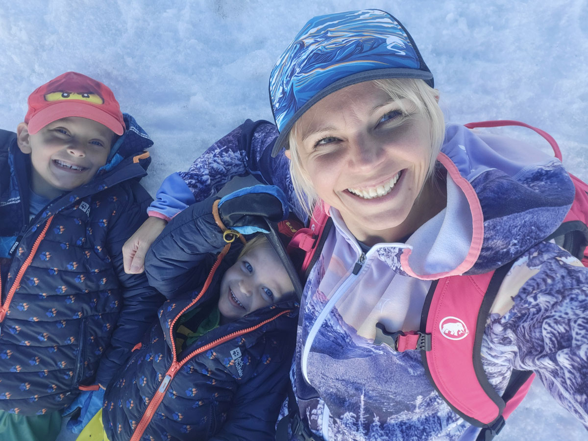 Das sagt Ania Cupial (40). Im Interview berichtet sie, wie es zu ihrer Diagnose Multiple Sklerose (MS) kam und wie sie diese mit ihrem Kinderwunsch vereinbarte. Die zweifache Mutter spricht über ihre Erfahrungen zu Familienplanung, Geburt und Stillen mit der chronischen Autoimmunerkrankung.