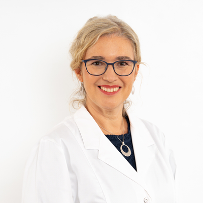 Dr. med. Elena Kralidis, Fachärztin für Medizinische Onkologie und Allgemeine Innere Medizin