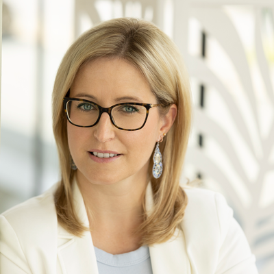 Univ.-OÄ Priv.-Doz.in DDr.in Elisabeth Tatscher
Fachärztin für Innere Medizin mit dem Schwerpunkt Hepatologie, Klinische Abteilung für Gastroenterologie und Hepatologie, Universitätsklinik für Innere Medizin, Medizinische Universität Graz
Credits: Karl Schrotter Photograph