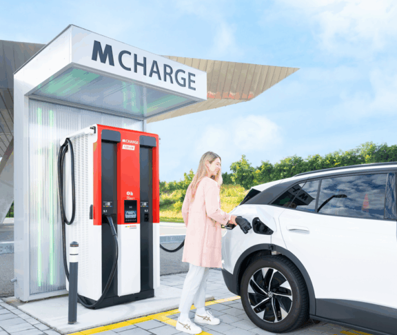 Ganz entspannt Ihr E-Auto aufladen mit M-Charge