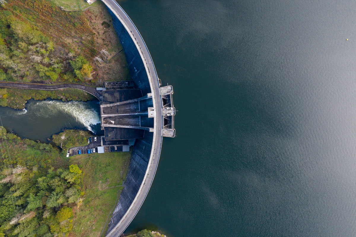 Aerial photograph of the Saint Etienne Cantales hydroelectric dam. Cantal. Auvergne. France. October 10, 2020. Photographie aerienne du barrage hydroelectrique de Saint Etienne Cantales. Cantal. Auvergne. France. 10 Octrobre 2020.