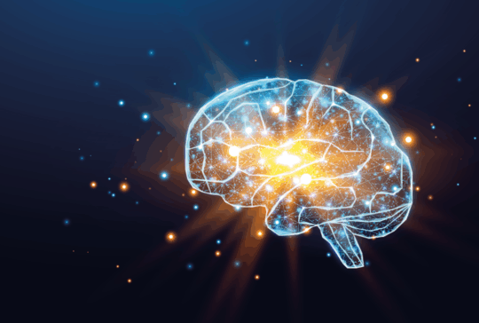 Menschliches Gehirn. Wireframe Low-Poly-Stil. Konzept für Medizin, Hirnkrebs, neuronales Netzwerk. Abstrakte moderne 3D-Vektorgrafik auf dunkelblauem Hintergrund.