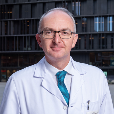 Prim. Univ-Prof. Dr. Bernd Lamprecht Lungenfacharzt und Studiendekan der Medizinischen Fakultät der Johannes-Kepler-Universität Linz, Präsident der Österreichischen Gesellschaft für Pneumologie