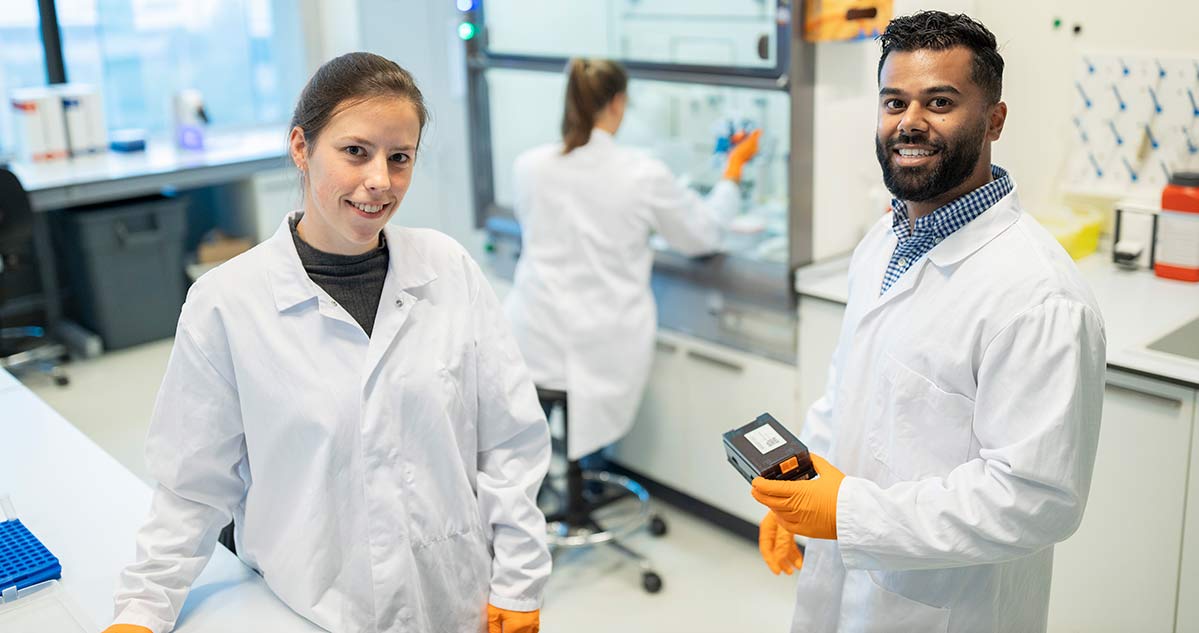 Mensen in lab
