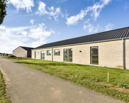 Nyt rækkehus i Lind - med 3soverum og tæt på Herning