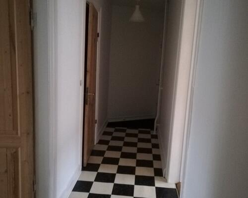 Stor, billig lejlighed i Randers C