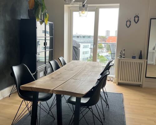 Skøn central lejlighed i ejendom med elevator