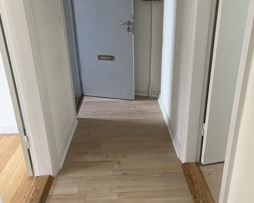Delevenlig 2 værelses lejl. tæt på midtbyen.