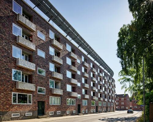 Moderne lejlighed med 2 altaner