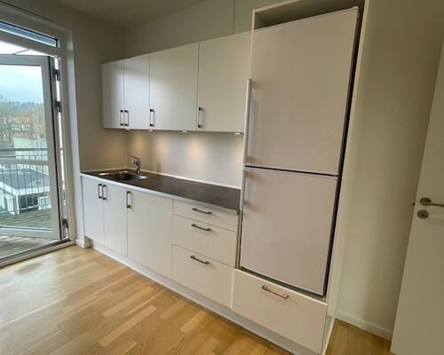 Vejle - Centrum, lys 2-3vær m balkon