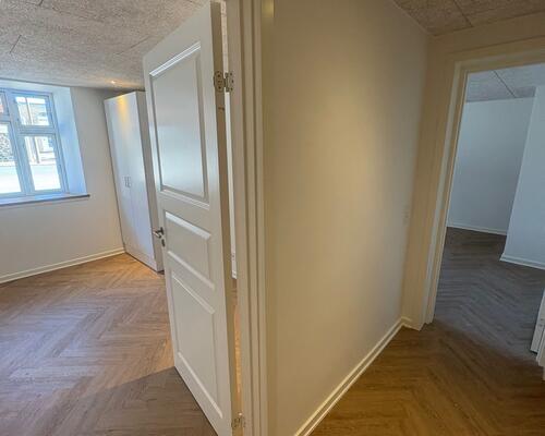 Totalrenoveret 3. værelses lejlighed på charmerende Langelinie