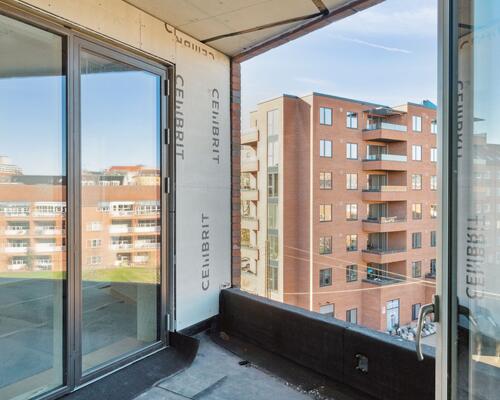 Fantastisk lejlighed med egen stor terrasse