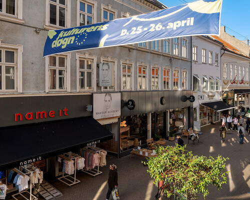 🏠 Lejlighed til leje i hjertet af Odense C – mere centralt bliver det ikke!