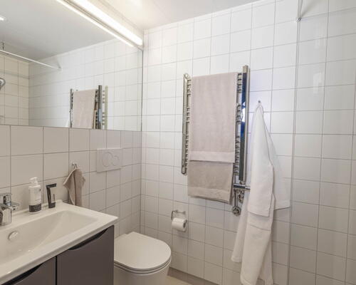 MØBLERET STUDIO PÅ AMAGERBRO MED FITNESS, TAGTERRASSE OG MEGET MERE!