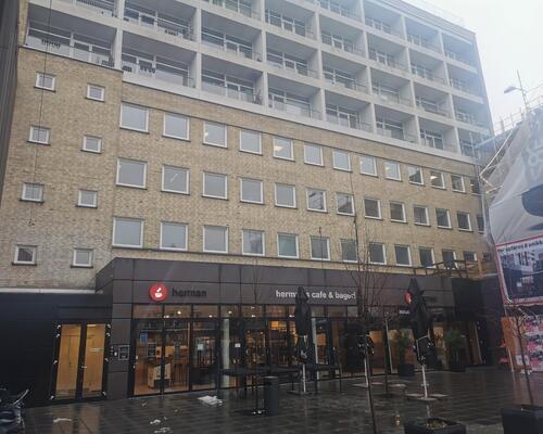 Skøn lejlighed på toppen af ejendom i Aalborg