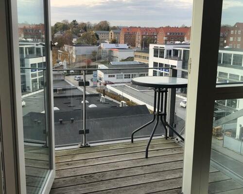 2-værelses lejlighed med egen altan i Aarhus C