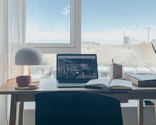 Lyst studio med plads til det hele
