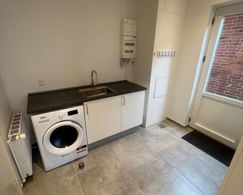 Flot nyere renoveret hus klar til udlejning!