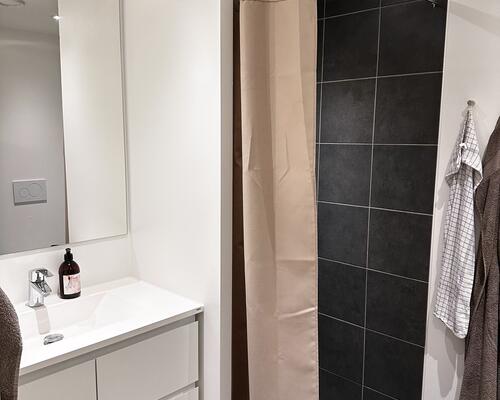 2-værelses med moderne materialevalg