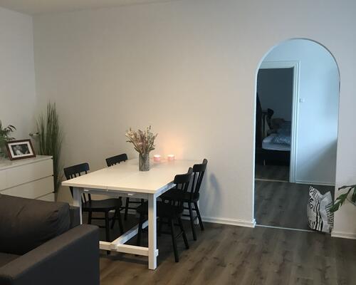 Stor lys lejlighed.