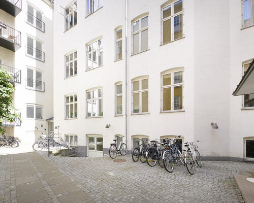 Charmerende bolig mellem Kongens Nytorv og Marmorkirken