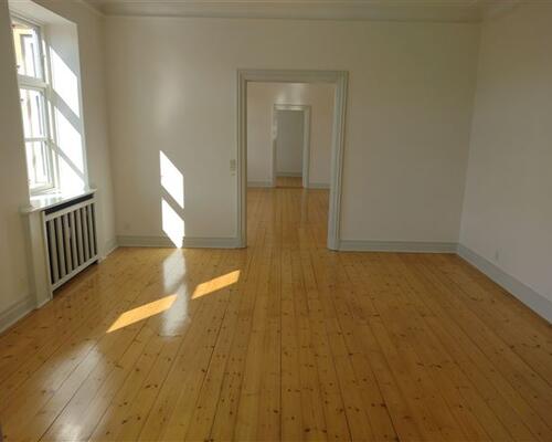 7 værelses lejlighed i Odense C