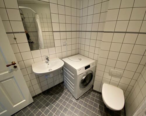 Istandsat og indflytningsklar lejlighed i Valby – ledig fra 1. oktober