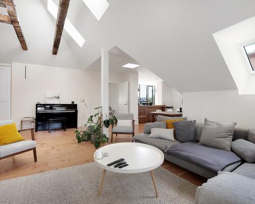 Amazing penthouse apartment with a terrace on 13 m2